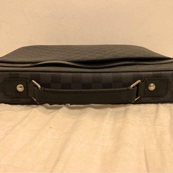 Louis Vuitton STEEVE Briefcase Graphite - Picture 2 of 16